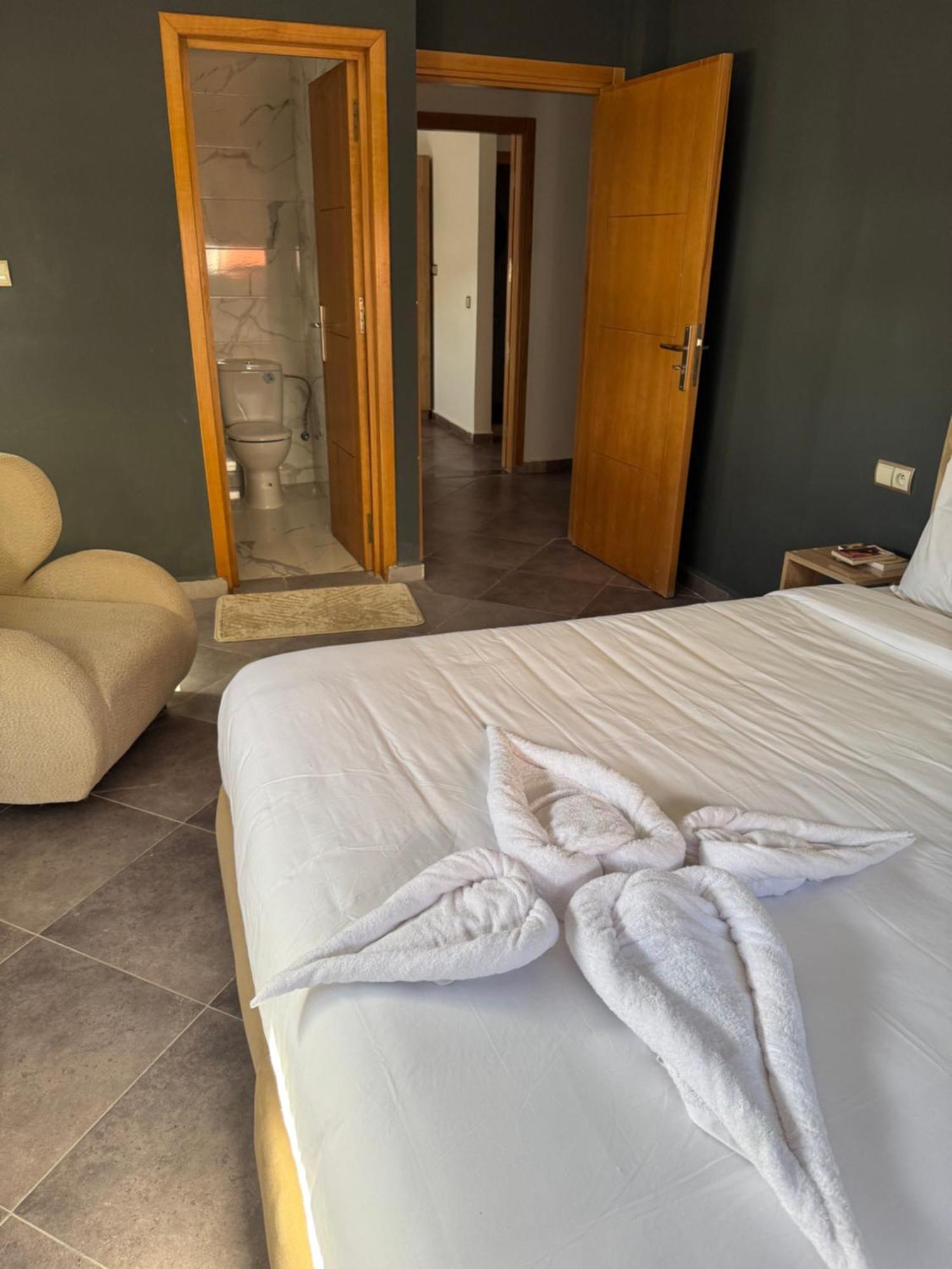 Playa Surf House Hostel Tamraght Bagian luar foto