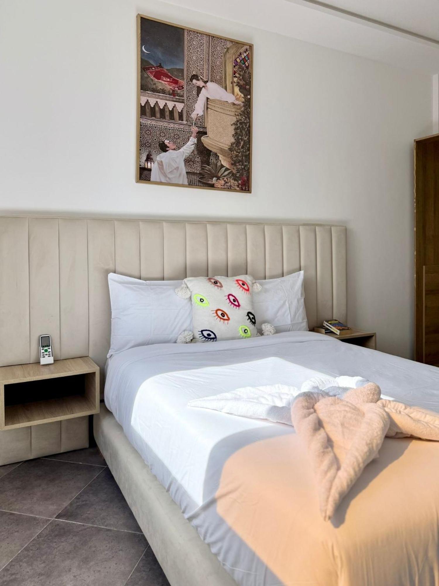 Playa Surf House Hostel Tamraght Bagian luar foto